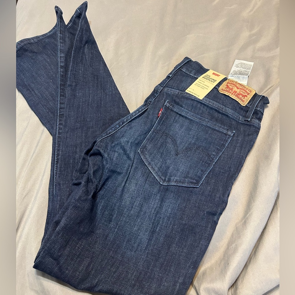 Bootcut Levi Jeans!